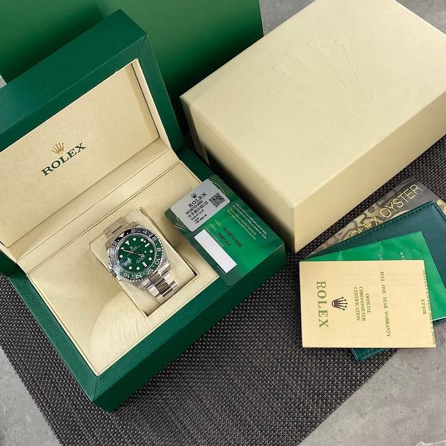 新款左撇子版本可乐圈!专柜曾经多是一表难求!劳力士格林尼治, 绿陶瓷盘面 。全黑拼绿色陶瓷圈口 三珠五珠在造巅峰,世界范围 劳力士就是最受欢迎的 这点不可否认 新款左撇子版本可乐圈!专柜曾经多是一表难求!劳力士格林尼治, 绿陶瓷盘面 。全黑拼绿色陶瓷圈口 三珠五珠在造巅峰,世界范围 劳力士就是最受欢迎的 这点不可否认
