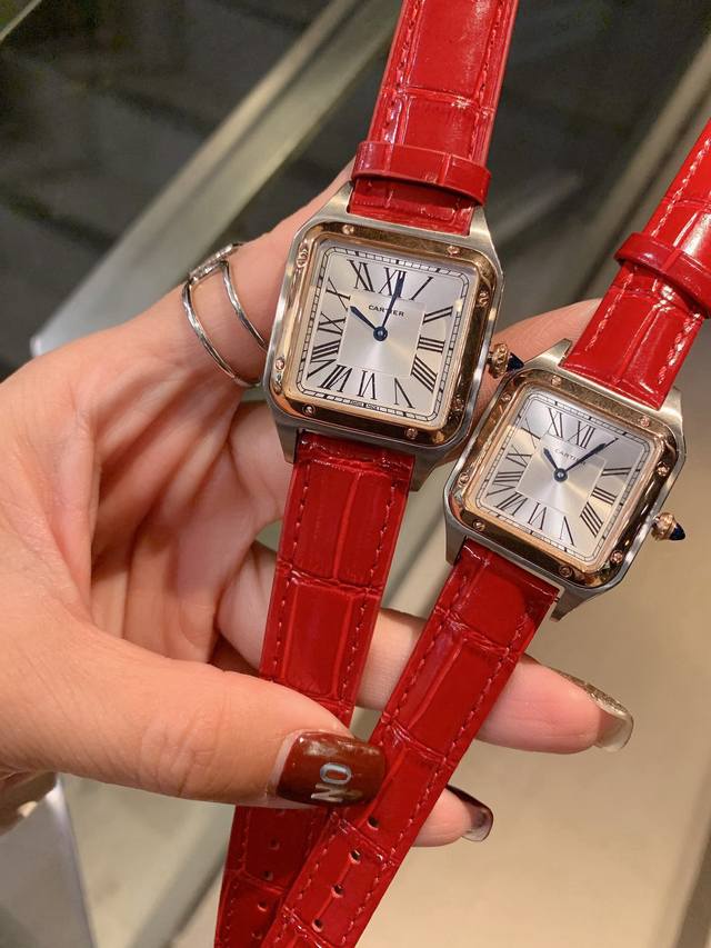 520 Santos-Dumont Cartier Ultra Thin Dumont watch, a sophisticated ladies' timep