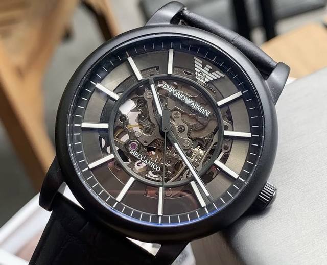 520Emporio Armani阿玛尼 黑武士系列 机械之心 腕表 自动机械机芯 皮革表带 黑色表盘 男表