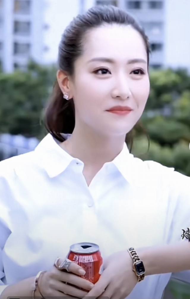 350香奈儿“方糖”上手图!白冰姐姐同款 350香奈儿“方糖”上手图!白冰姐姐同款