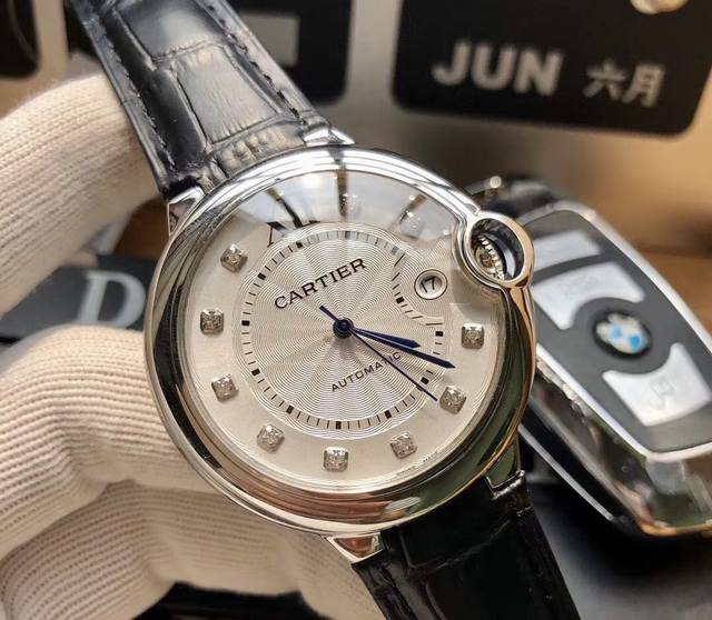 310卡地亚蓝气球系列,男款42Mm 细节打磨,水珠 鱼眼泡 玻璃镜面,烧钢蓝指针颜色,把头弧度 310卡地亚蓝气球系列,男款42Mm 细节打磨,水珠 鱼眼泡 玻璃镜面,烧钢蓝指针颜色,把头弧度