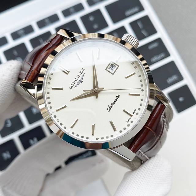 White 850 Gold 1170 Longines Heritage Watchmaking Series 1832! The movement feat White 850 Gold 1170 Longines Heritage Watchmaking Series 1832! The movement feat