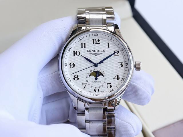 520 Longines Master Collection moon phase watch features the same function. The