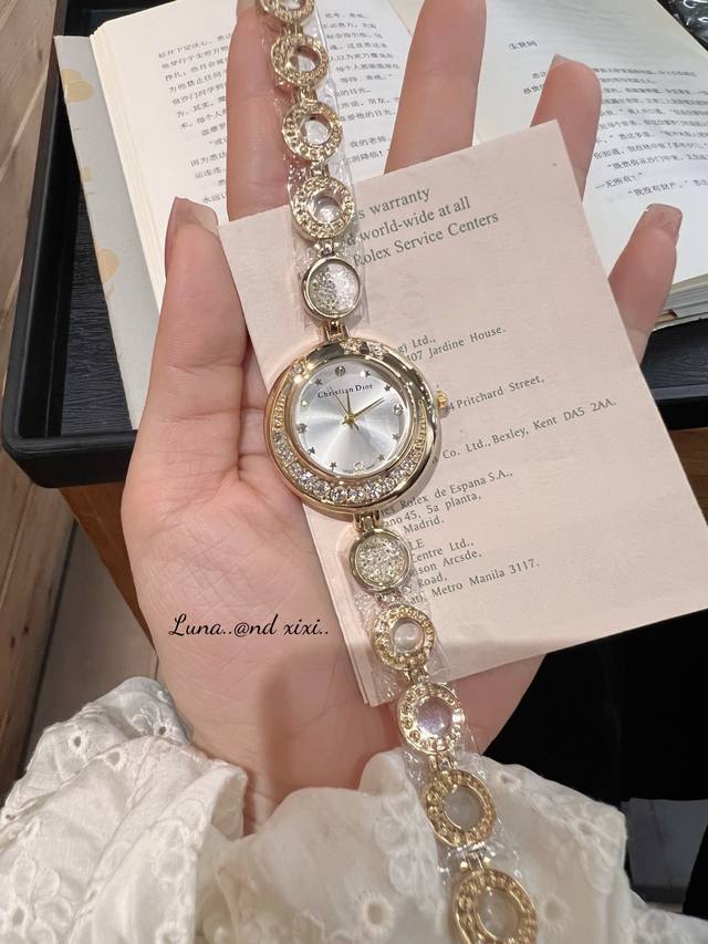200 Dior's latest minimalist and stylish fashion watch, exquisite and elegant. S