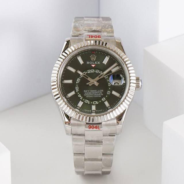2280升级版 劳.力士Rolex Sky-Dweller 天行者!精彩细节: 表壳 尺寸42毫米,沉稳可靠、雍容大度! 表圈采用劳力士Ring Command 2280升级版 劳.力士Rolex Sky-Dweller 天行者!精彩细节: 表壳 尺寸42毫米,沉稳可靠、雍容大度! 表圈采用劳力士Ring Command