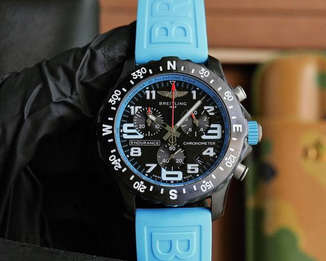 1040, an ideal luxury sports watch that combines high precision, innovative tech