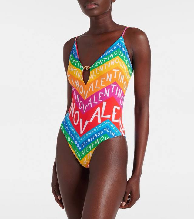 Valentino Swimsuit 140. A new Valentino swimsuit suitable for various occasions.