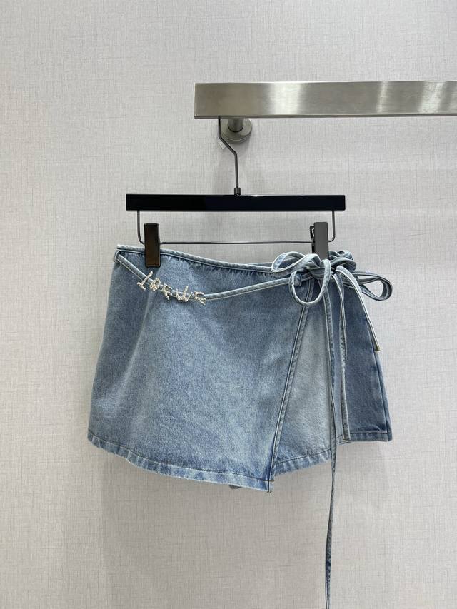 Highly recommend this 2026 Spring/Summer new metallic letter lace-up culottes! P