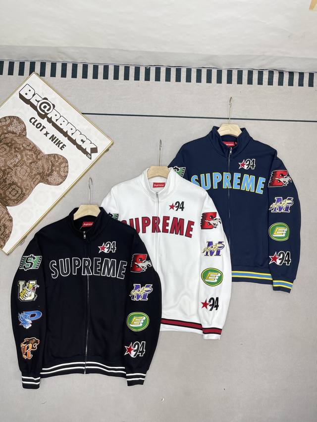 290Supreme Ss26 Week6 Mascots Zip Up Sweatshirt 拉链撞色刺绣条纹立领长袖卫衣 男女同款 颜色：黑色，白色，海军蓝