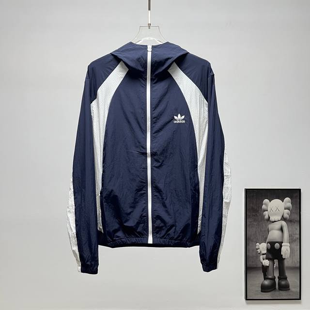 Terminal supply 200 AdidasAdidas Originals 8806# Color Block Skin Jacket Size: M
