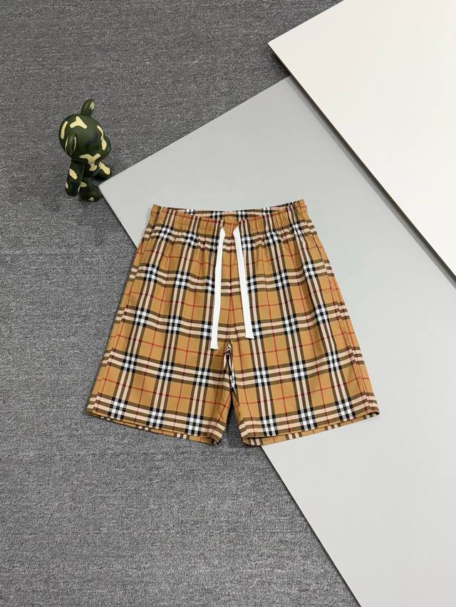 P130 [High Quality] Burberry Original High Quality Shorts, featuring classic pla