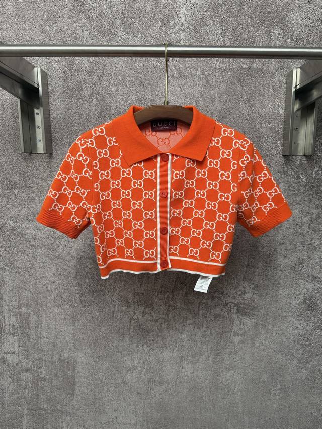 P290 Gucci古驰 Ss26 纯棉单排扣提花短袖翻领 截短上衣 女款 尺码:S M L Xl P290 Gucci古驰 Ss26 纯棉单排扣提花短袖翻领 截短上衣 女款 尺码:S M L Xl