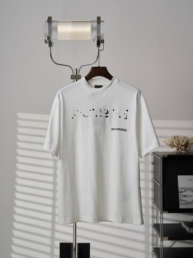 150 Actual product hanging photo: Balenciaga classic blurred letter print drop s