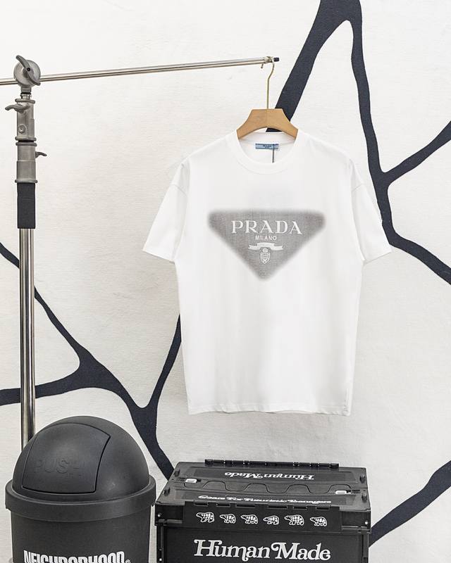 100 Style: A17 Prada 260g Crew Neck Short Sleeve T-Shirt Embroidered Letter Logo