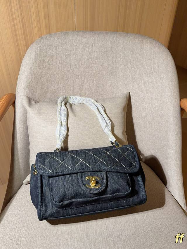 320 No box Chanel Vintage denim underarm bag ~ External stitching Cf Stylish and