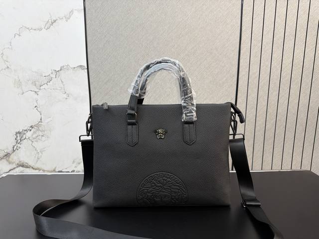 P220 Versace 范思哲 头层牛皮公文包 男包手提包电脑包 实物拍摄 经典百搭 28 X 38 Cm