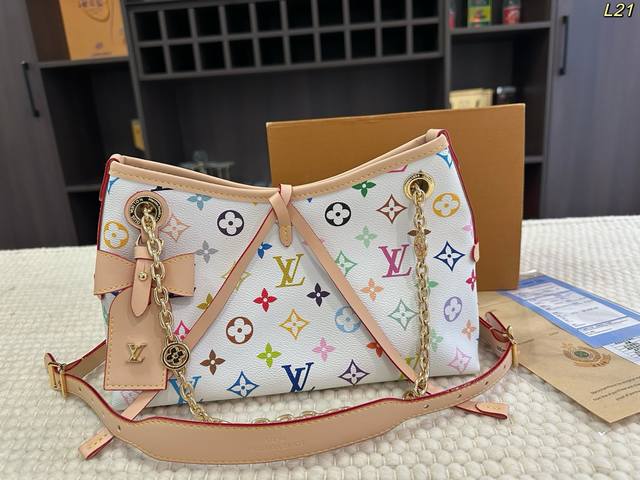 P230 折叠盒 Size：25*18Cm Lv Carryall Bb 白三彩 来袭 新款链条拼接肩带 L家 最强者Carryall， 可爱休闲都Ok哈 Ca