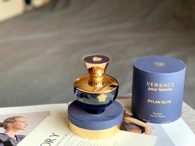 120 Original Quality Versace Dylan Blue Eau de Toilette Edt - Reportedly very di 120 Original Quality Versace Dylan Blue Eau de Toilette Edt - Reportedly very di