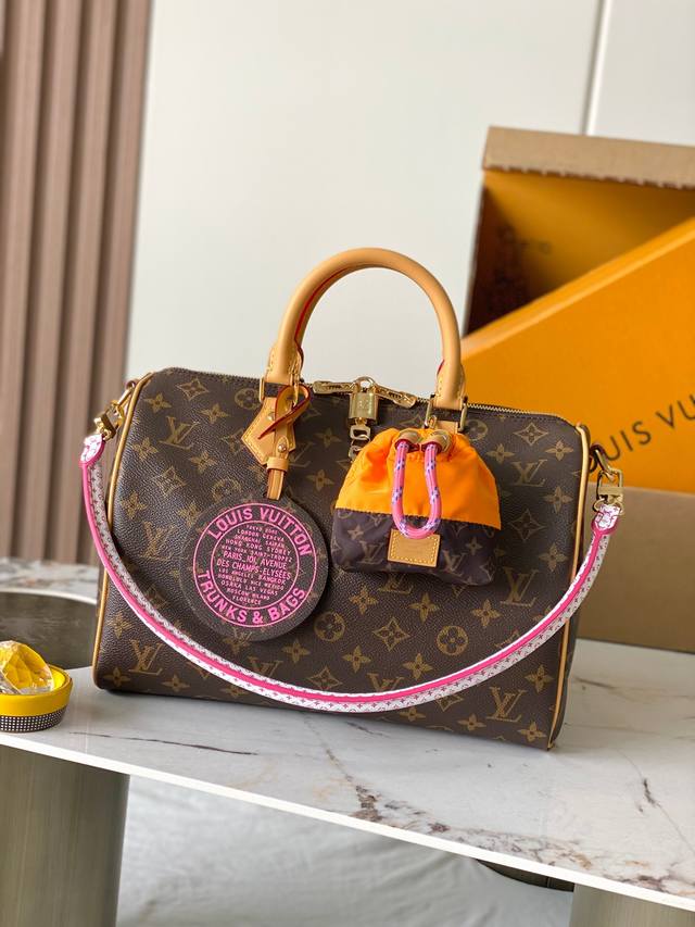P1110 特级Mb163C芯片版原厂皮 S批Eedy Soft 30 Lucky 手袋 型号：M27512 材料：A级全钢五金，进口原厂面料 包装：全套原厂免