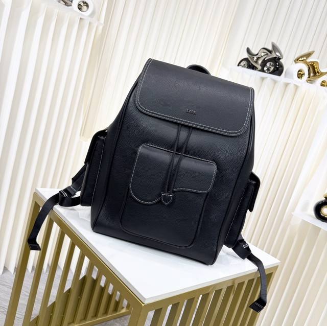 980 市场最高版本,欢迎对比 Dior Essentials Saddle 背囊 黑色颗粒小牛皮 编号: 1Adba161Ykk_H00N Saddle 背囊 980 市场最高版本,欢迎对比 Dior Essentials Saddle 背囊 黑色颗粒小牛皮 编号: 1Adba161Ykk_H00N Saddle 背囊