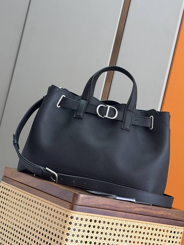 880 [正品开发 顶级原单] 中号 Dior Normandie 手袋 黑色粒面牛皮革 编号: 93963 黑皮中号 这款 Dior Normandie 手袋