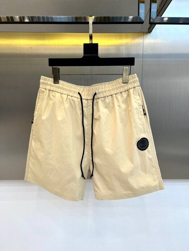 P300 Canada Goose Spring/Summer 2026 new arrival shorts, crafted from a lightwei