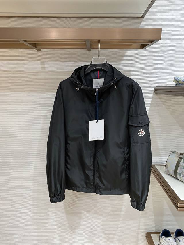 Xx P380 Moncler 26 Men's Hooded Jacket Series Mulberry Silk Acetate Fabric, High Xx P380 Moncler 26 Men's Hooded Jacket Series Mulberry Silk Acetate Fabric, High