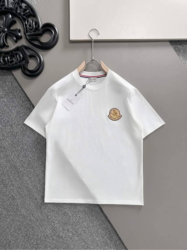 Yqx P220 Moncler 2026 Spring/Summer New Arrival - Latest Short-Sleeve Crew Neck Yqx P220 Moncler 2026 Spring/Summer New Arrival - Latest Short-Sleeve Crew Neck