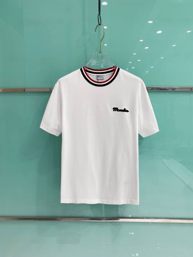 P160 Moncler 2026 Spring/Summer New Arrival Moncler Classic Color-Blocked Collar P160 Moncler 2026 Spring/Summer New Arrival Moncler Classic Color-Blocked Collar