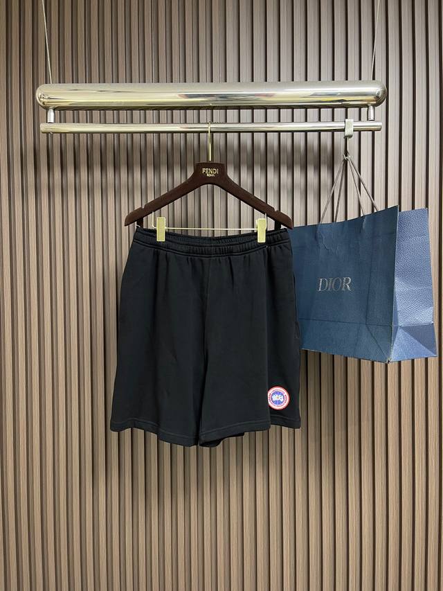 P200 Canada Goose Logo Shorts. Custom-made cloud-feel fine cotton terry cloth, s