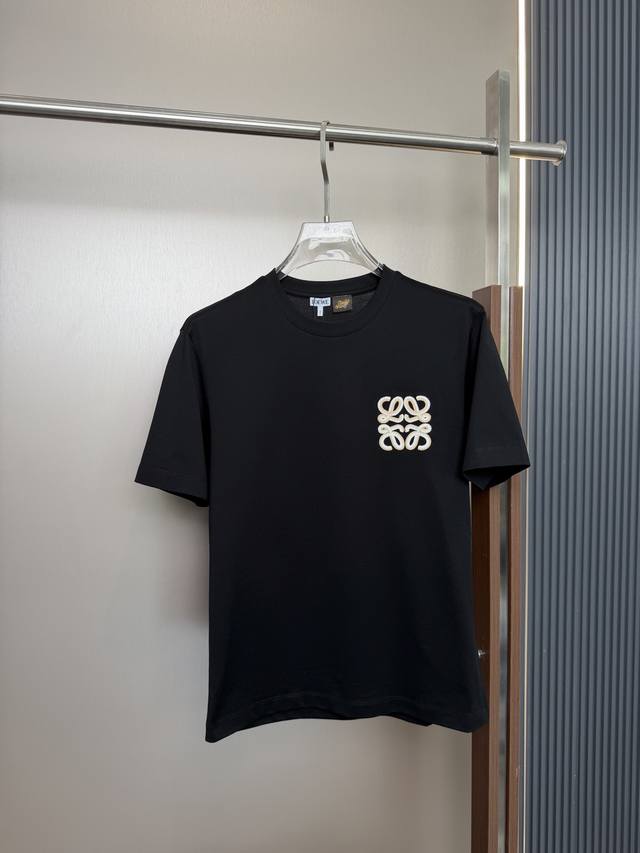 P250 26Ss New Loewe Embroidered Short-Sleeve T-Shirt. This Loewe short-sleeve t-