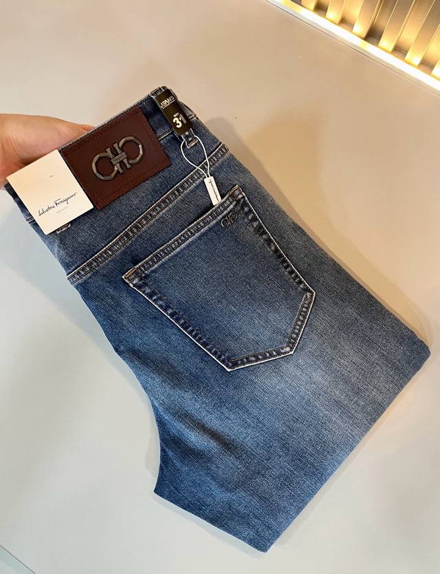 P270 Ferragamo 2026 Spring/Summer New Men's Casual Slim Straight Leg Jeans, orig