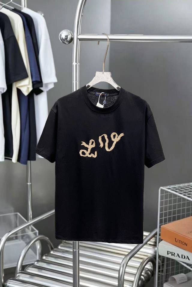 P160 Supports the new Louis Vuitton 26Ss short-sleeved shirt after the New Year.