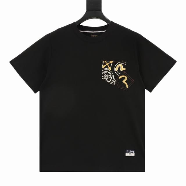 140 Evisu 25Ss Multi-pocket and Multi-print Wide-Leg T-Shirt This T-shirt featur