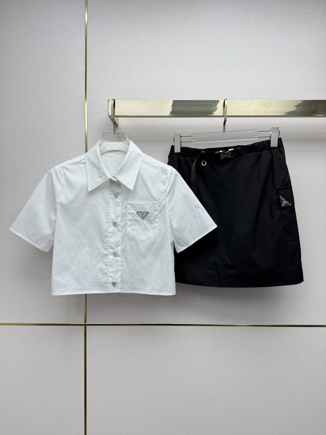 Prad* 26Ss New Short Shirt Workwear Style Skirt Set with Triangle Logo Decoratio