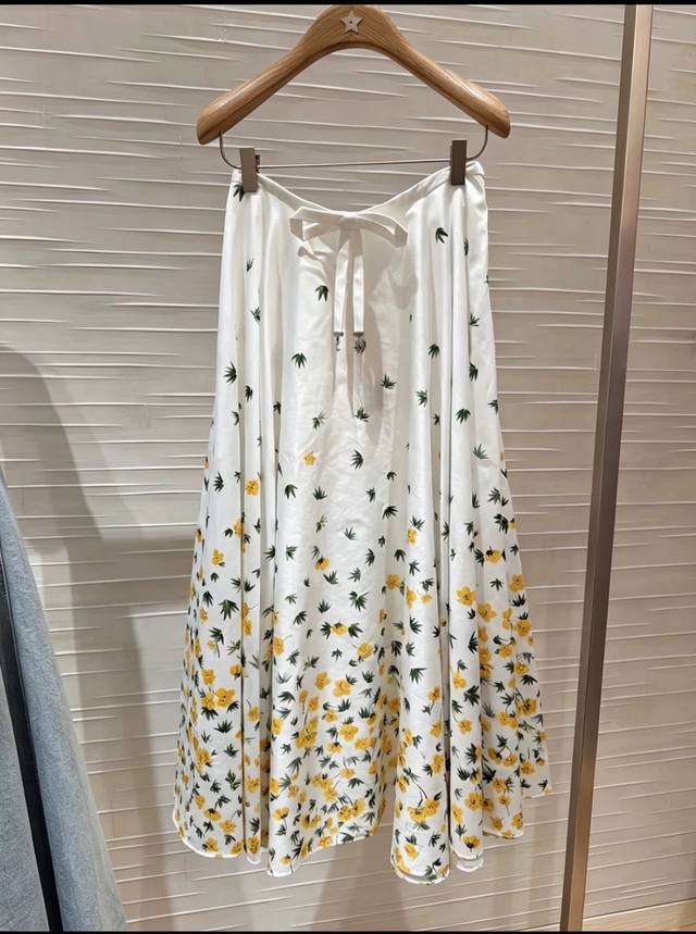 Style D26051058 Dio* New Yellow and Green Floral Print High-Waisted Slimming Ful