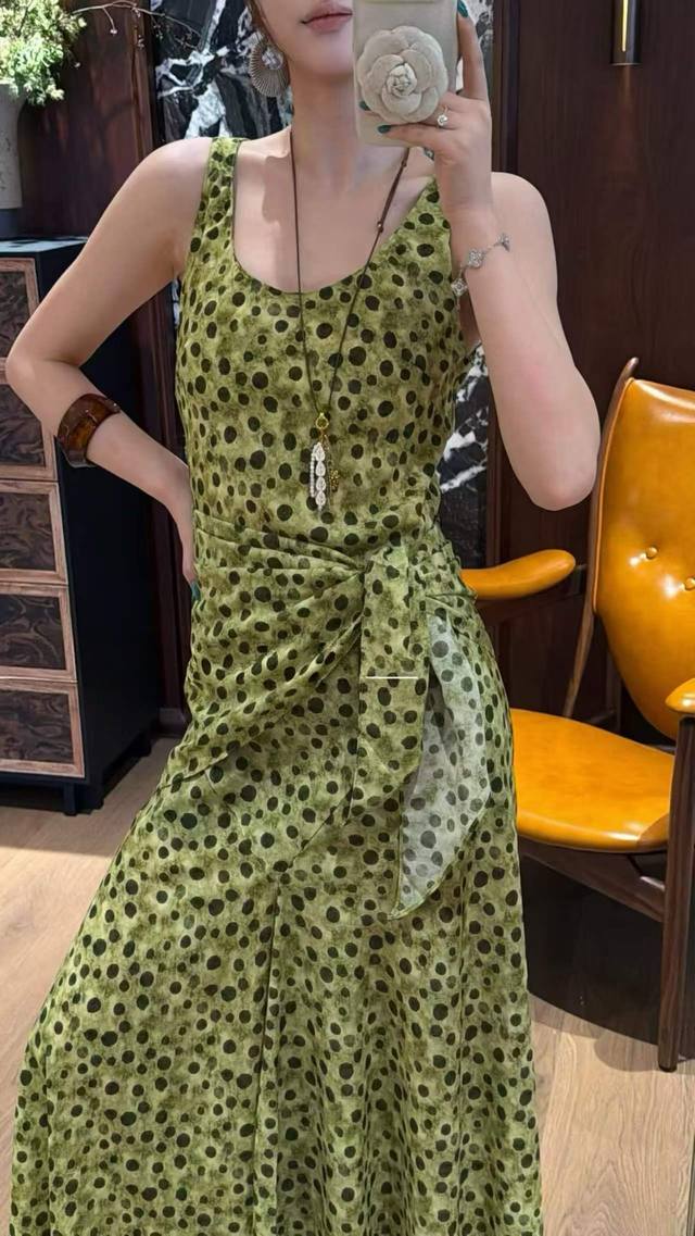 P270 New Arrival: Fashionable polka dot U-neck vest dress, all-over bias cut for