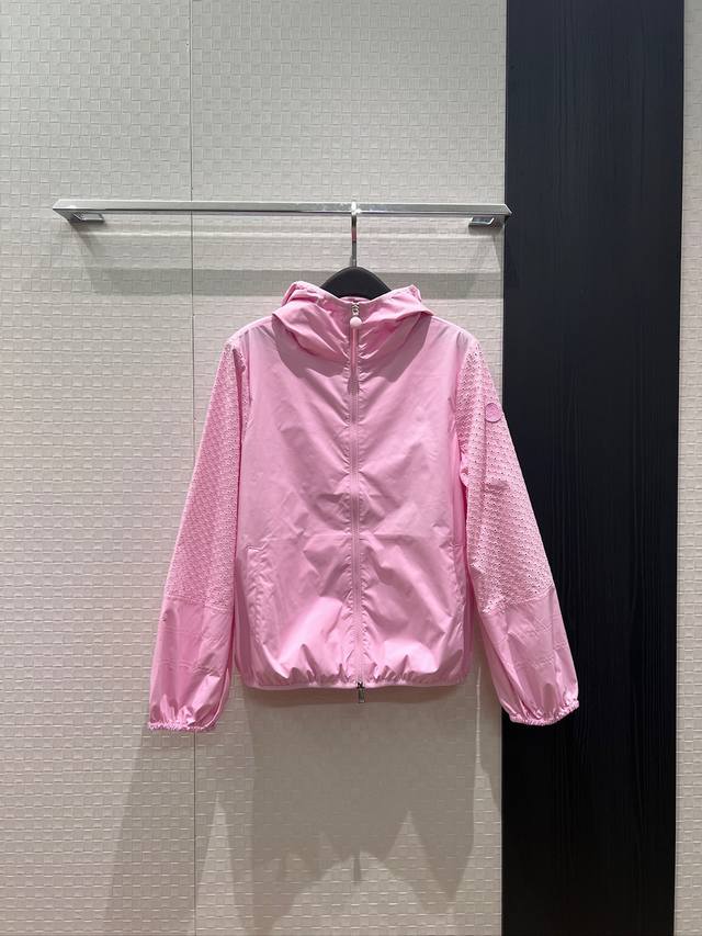 P360 Moncler New Style Hollow-Out Sleeve Patchwork Hooded Trench Coat Jacket. Th