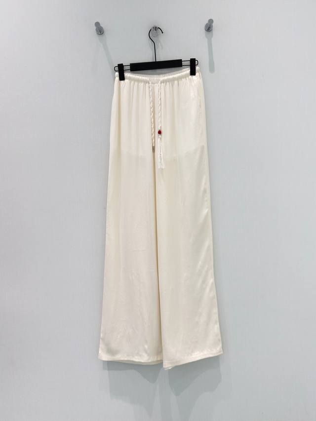 P260 Original quality women's pants with packaging 6 Hot selling item in stock O