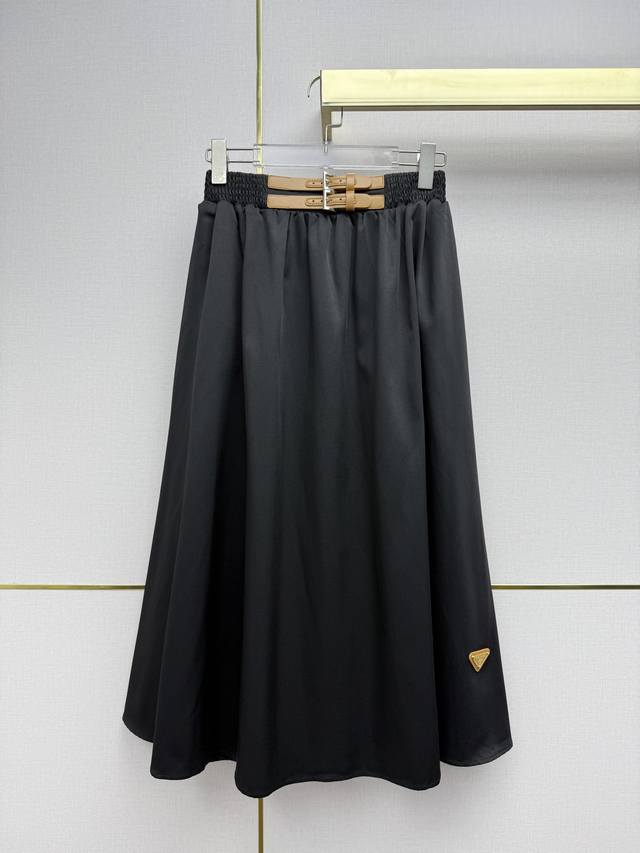 Prad* 26Ss New Midi Skirt with Double Belt Buckle and Elastic Pleated Design to