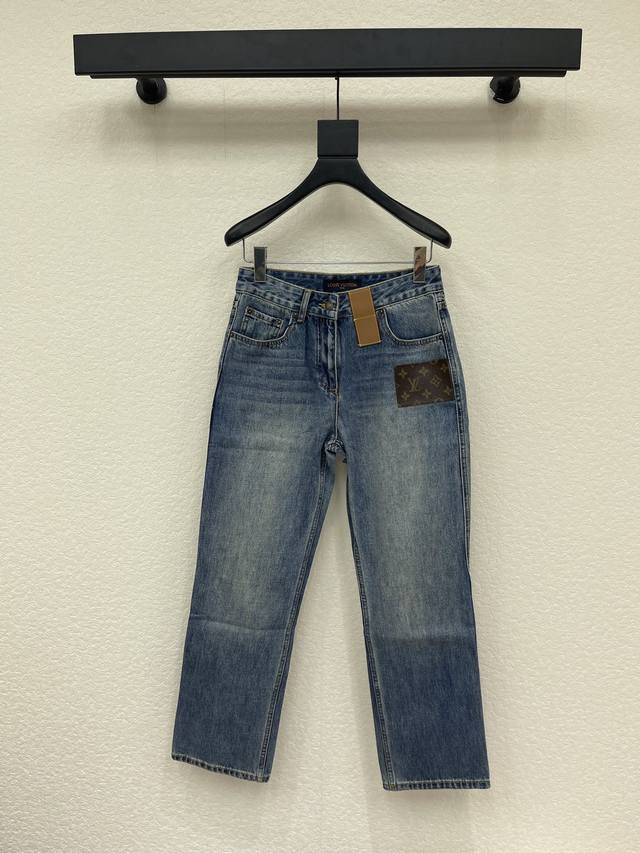 P250 Louis Vuitto *26 New Leather Patch Cropped Jeans. Made with medium-wash den
