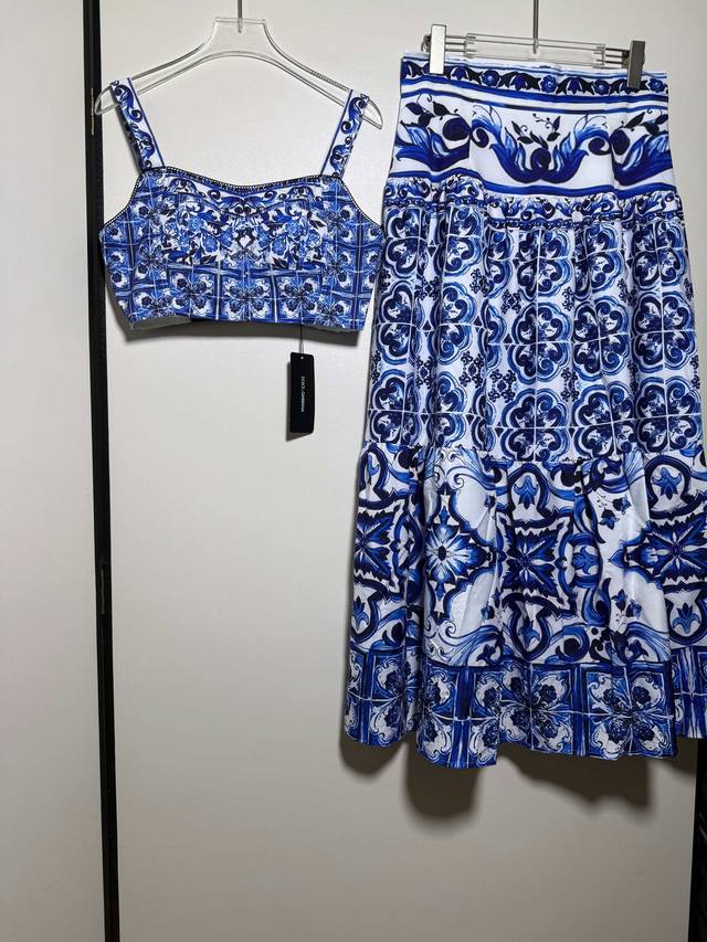 P280 Set D*G Dolce & Gabbana Retro Court Style Mediterranean Blue Blue and White