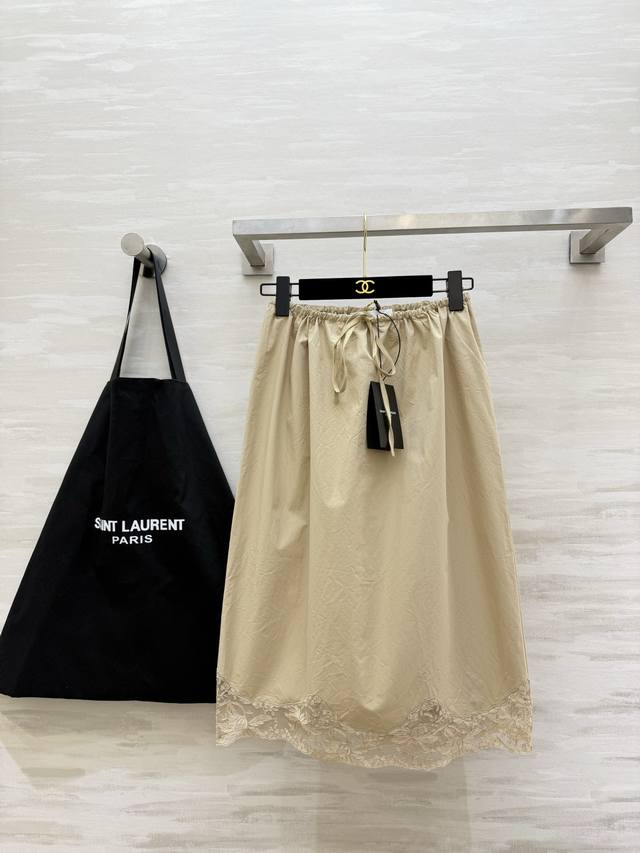 P390 Ysl2夏季本命蕾丝半裙 上新三色温柔暴击｜奶杏 柠檬黄 经典黑 松紧抽绳腰头 不挑身材包容所有身形 高支顺滑棉感面料 上身轻盈透气不闷汗 裙摆拼接精