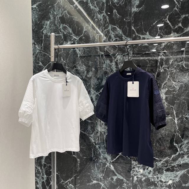 P220 Original high-quality women's T-shirt with packaging. Moncler 26 Summer New