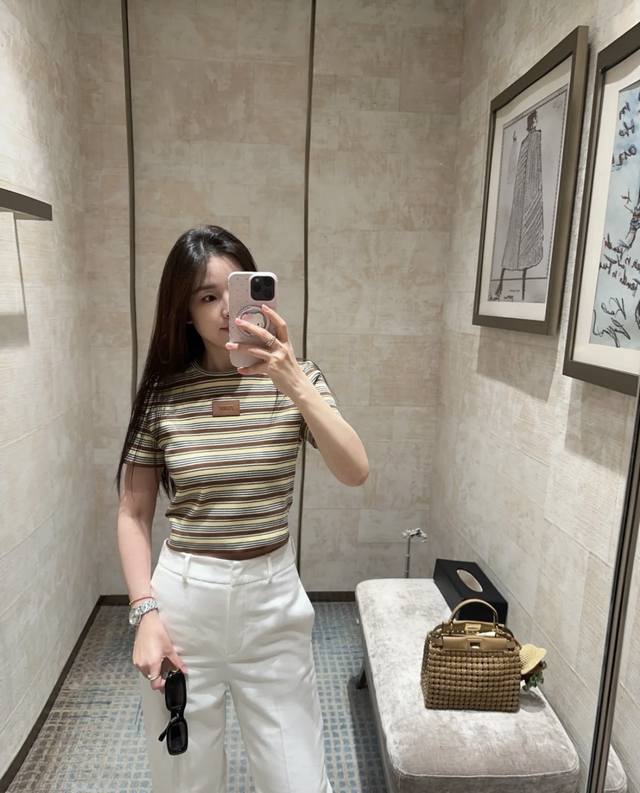Wholesale 400 100 Spring/Summer New Arrival Fen** Classic Striped Knit Short-Sle