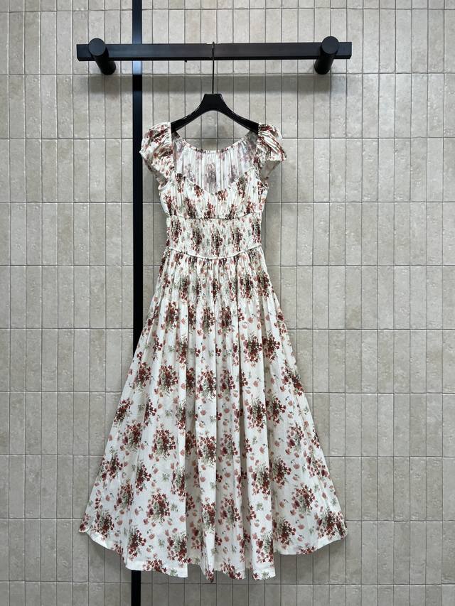 P340 26 Summer New Retro Red Floral Dress. Made of pure cotton, soft and comfort