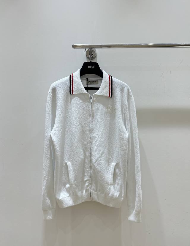 P250 Spring/Summer 2025 New Arrival! Miumiu cotton knit polo collar striped zip-