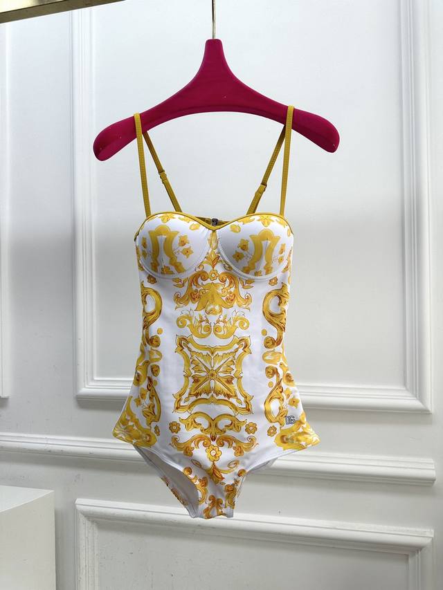 Sizes S, M, L, P290 P Dolce Gabb**Maiolica Printed Flat-Cup One-Piece Swimsuit B