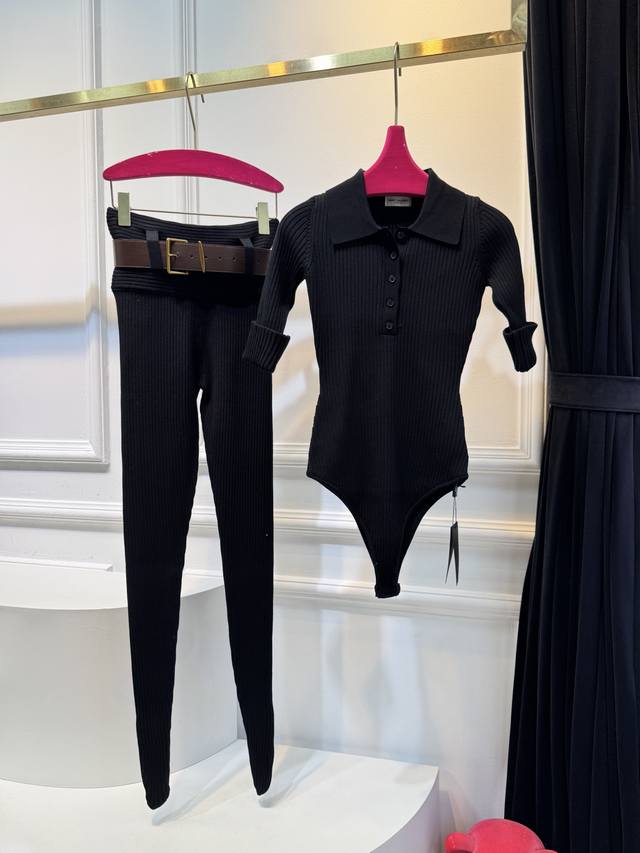 YSL Ribbed Knit Set is made of high-elastic vertical ribbed knit fabric. The ver