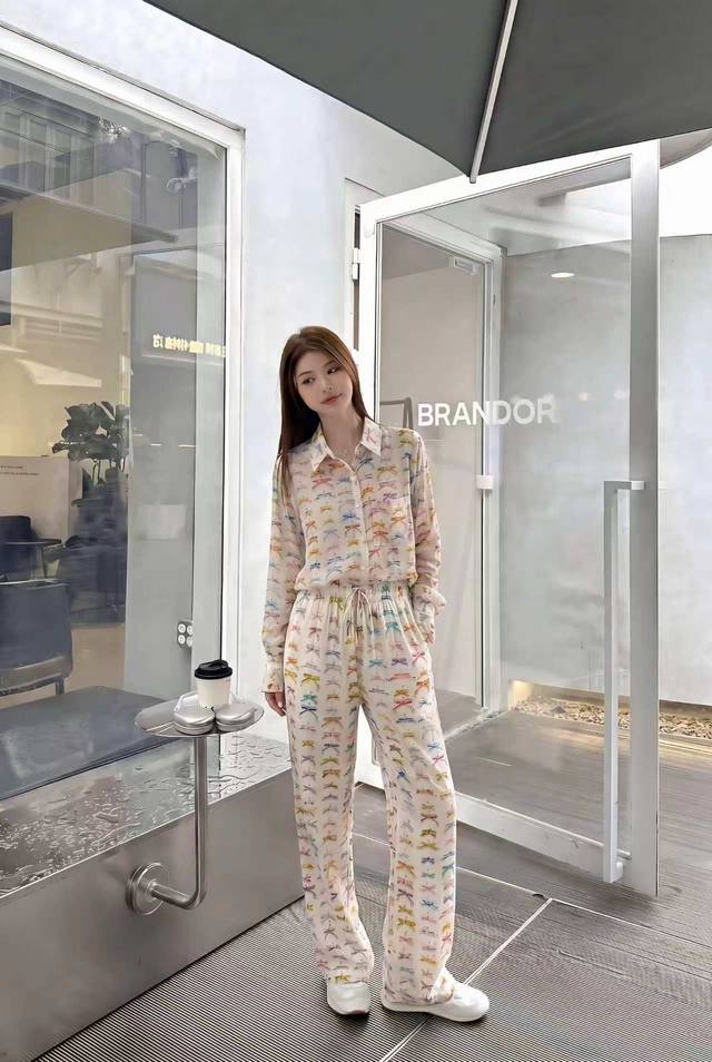 P270 Dio* 26Ss New Wide-Leg Pants with Colorful Bow Print, Gentle and Neutral Co